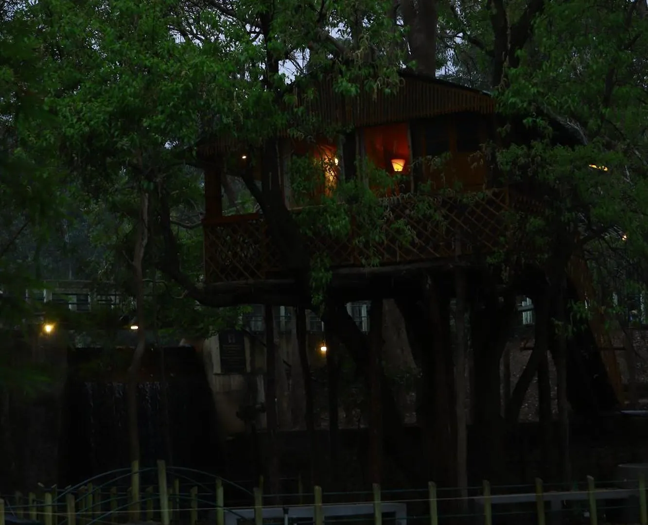 Bed & Breakfast Cure Monastery Family Resort Maraiyur