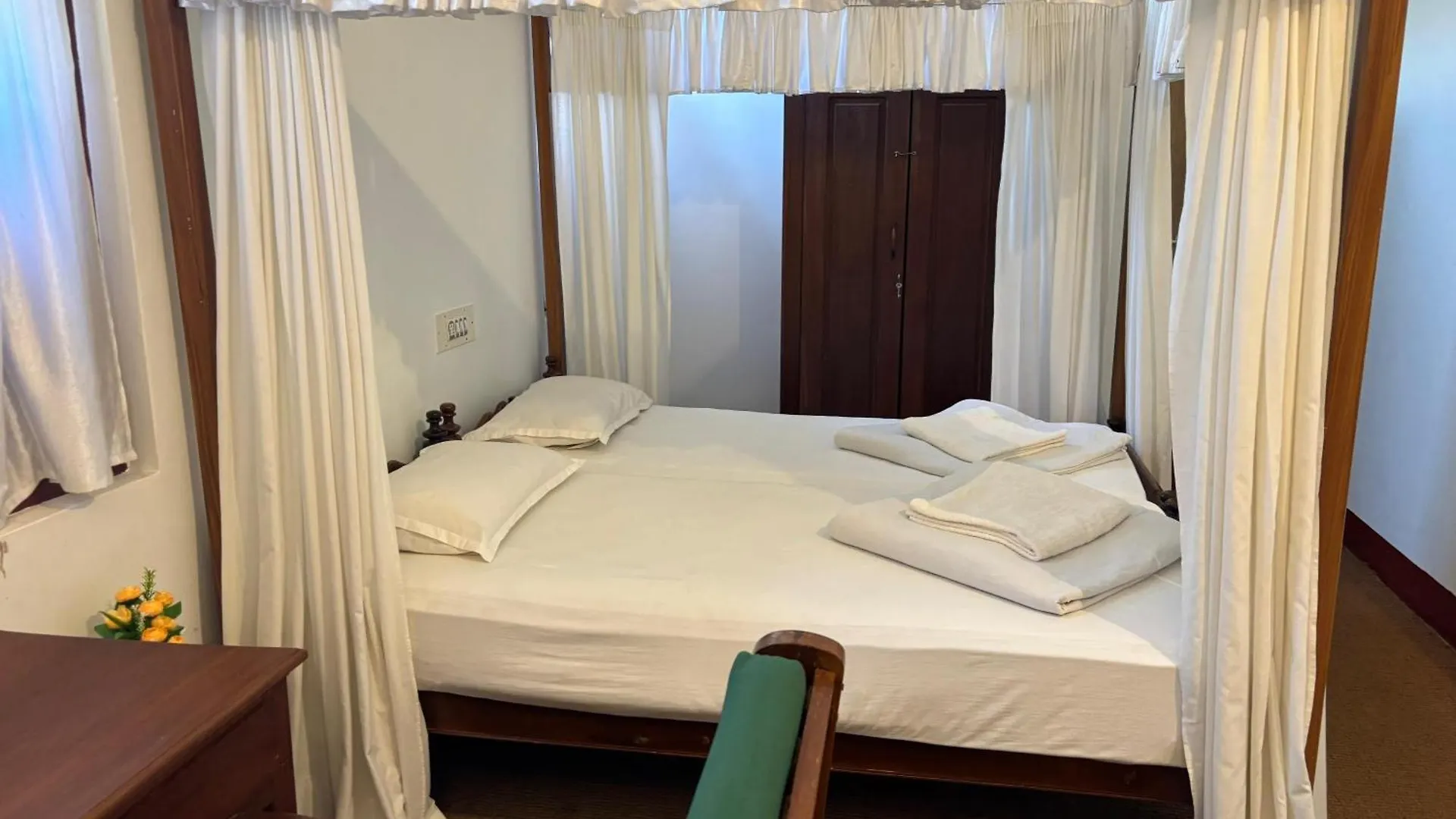 Cure Monastery Family Resort Maraiyur 2*,  India