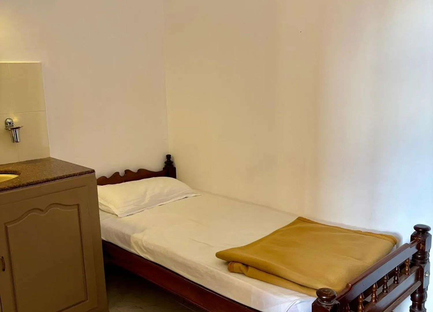 ** Bed & Breakfast Cure Monastery Family Resort Maraiyur India