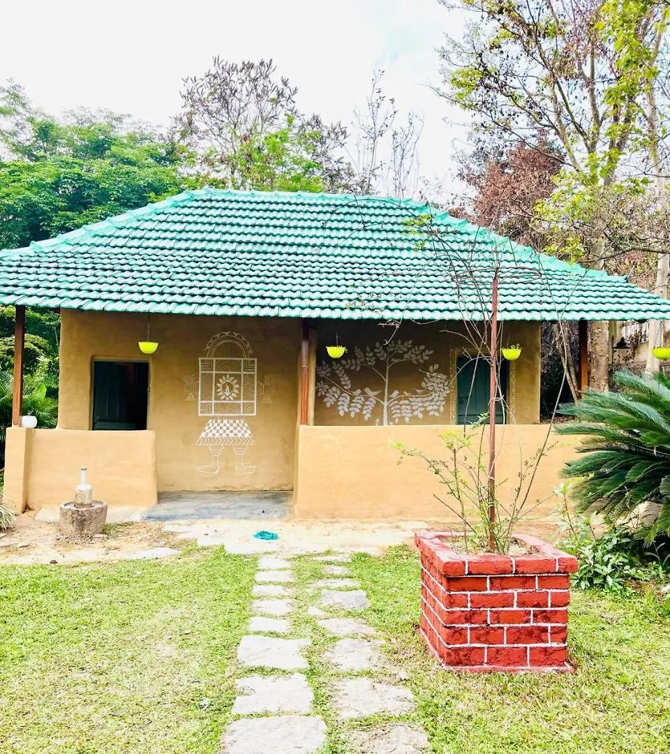 Cure Monastery Family Resort Maraiyur Bed & Breakfast