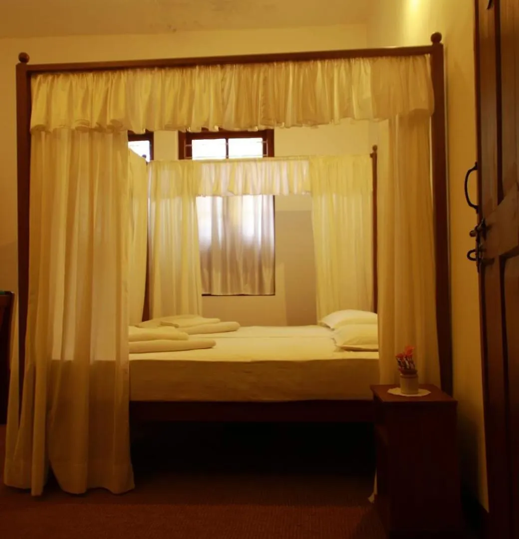 ** Bed & Breakfast Cure Monastery Family Resort Maraiyur India